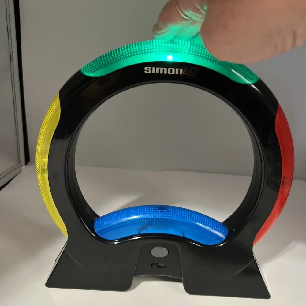 Simon Air‎ Game Touchless Electronic Memory Game Working!